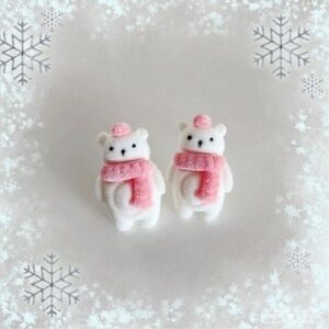 Velvet polar bear 🐻‍❄️ earrings